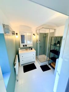 Country Home with Private Kamp River Access