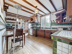 Large house near Chantilly & CDG