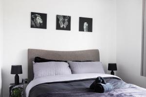 Stylish Two-Bed Apartment in Ashford