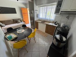 Casa c Garagem 2km da Praia dos Ingleses