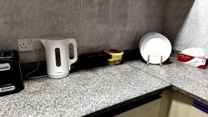 Fully Private Furnished Deluxe Apartment Near Avenues Mall