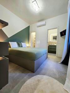 YR Apartments Duomo - 5 Min Walk to Duomo
