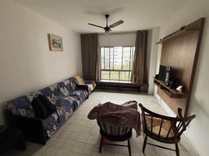 Guarujá, pitangueiras apt 2 quartos 100 metros praia