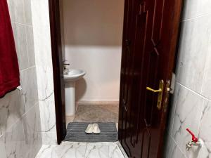 Fully Private Furnished Deluxe Apartment Near Avenues Mall