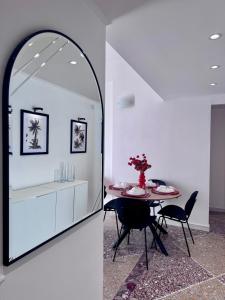 Palm Haven Apartment 5 min from Lido Centro