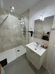 Charmant T2 équipé Proche Versailles