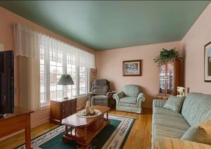 2beds in Room A Free parking 15min to downtown