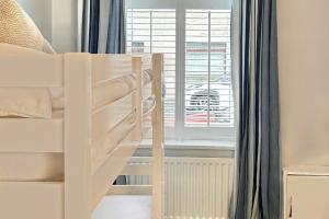 Spacious coastal family home in the heart of Amble