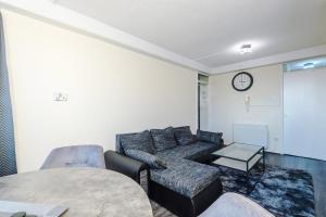 1BR Apartment By Kammili Properties - Near City Centre, Universities & Hospital