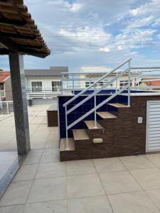 Casa com piscina e 3 Quartos condomínio dos pássaros