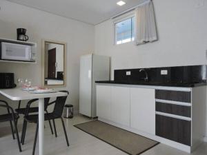 SES24 Lindo Studio Completo - Espaçoso - Excelente Localização