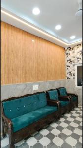 Hotel New Radha Krishna Residency - #Chaar Dham Mandir #Prem Mandir