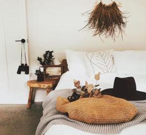 The Mountain Den - Breathe and relax