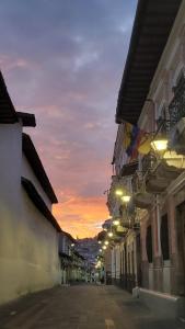 Friends Hotel & Rooftop - Historic Center & Museums