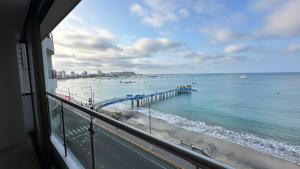 Beachfront apartment in Salinas Malecom