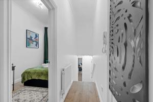 The Central Suite Modern 2 Bedroom Flat