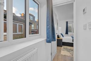 The Central Suite Modern 2 Bedroom Flat