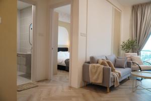 The Lumi Stay Upton By Elica