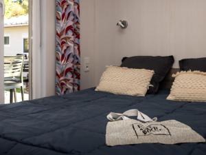 Chalet Premium avec Terrasse - 3 Chambres - API-1-52-907