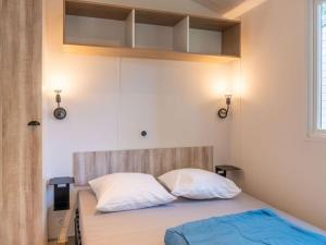 Mobil Home 20m² avec Terrasse à Tréguennec - API-1-52-909