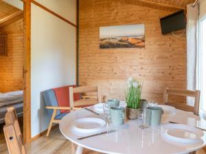 Chalet avec Terrasse à Tréguennec pour 4 personnes - API-1-52-944