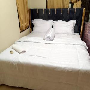 Vila Sentul Private pool 7bedroom,Privatepool tennis meja, Billiard, 0813delapannolsatuenam4151