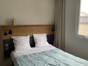 Mobil-home avec Terrasse pour 5 Personnes à Saint-Pierre-dOléron - API-1-52-987