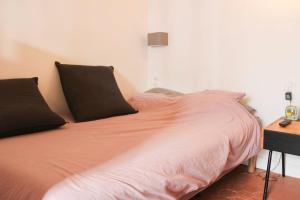 Luminous 28 m love cocoon in the heart of Paris