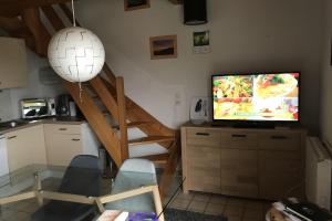 Cozy apartment with lake view