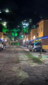 Meu Aconchego Casa Duplex com Piscina e Salão de jogos, 400mt da Praia