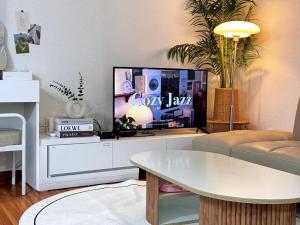 Monet Garden cozy and greeny 2 rooms in Sinchon