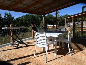 Mobil-home Prestige avec Terrasse pour 4 personnes - API-1-52-1050