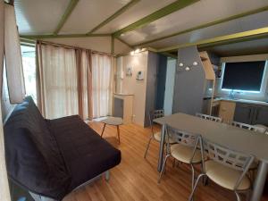 Chalet avec Terrasse - API-1-52-1064