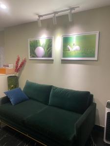 Sunset Westlake Luxury Apartment