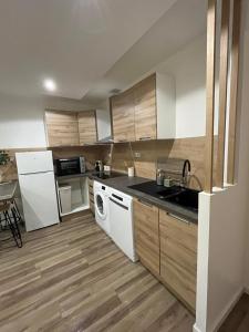 Charmant T2 équipé Proche Versailles