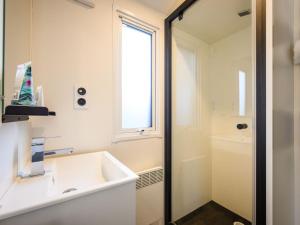 Mobil-home de 40m² pour 8 personnes avec rampe daccès - API-1-52-1083