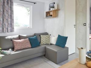 Mobil-home avec Terrasse - 2 Chambres pour 4 personnes, Cuisine équipée - API-1-52-1102