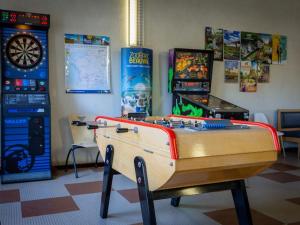 Mobil home confortable avec terrasse - API-1-52-1115