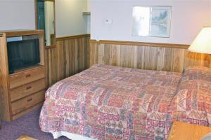 Rainbow Motor Inn