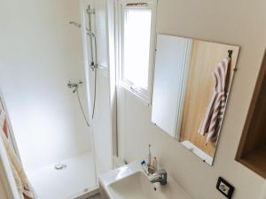 Mobil-home avec Terrasse, 25m², 4 personnes - API-1-52-1127