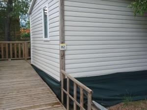 Mobil-home PMR avec Terrasse à Roquebrune-sur-Argens - API-1-52-1138