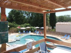 Mobil-home PMR avec Terrasse à Roquebrune-sur-Argens - API-1-52-1138