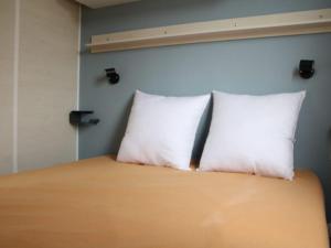 Mobil-home à Villecroze avec terrasse - API-1-52-1173