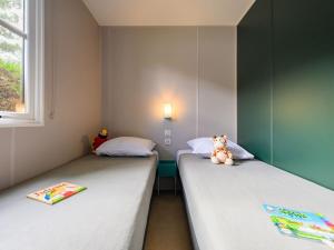 Mobil Home avec Terrasse à Saint-Jean-de-Monts - API-1-52-1176