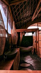 Villa Jocelyne luxurious bamboo villa