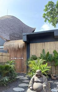 Villa Jocelyne luxurious bamboo villa