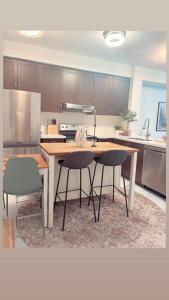 Charming 2-Bed Aesthetic Retreat Grimsby OnTheLake