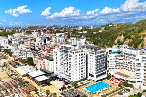 Beachfront & Sea View Apartment 101 - Happy Rentals