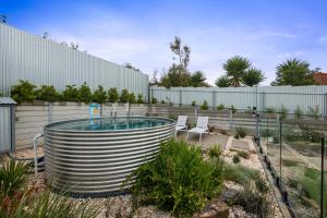 BlueBelles - Coastal Chic Overlooking Maslin Beach