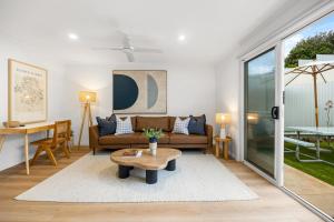 BlueBelles - Coastal Chic Overlooking Maslin Beach